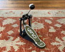 Load image into Gallery viewer, Crush M4 Kick Pedal
