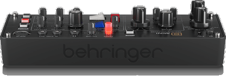 Behringer D Mini Portable Legendary Synth