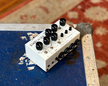 Load image into Gallery viewer, DSM &amp; Humboldt Electronics Simplifier
