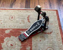 Load image into Gallery viewer, DW DW5000 Accelerator Single Bass Drum Pedal
