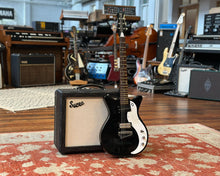 Load image into Gallery viewer, Danelectro DC59X w/ Hipshot Baby Grad
