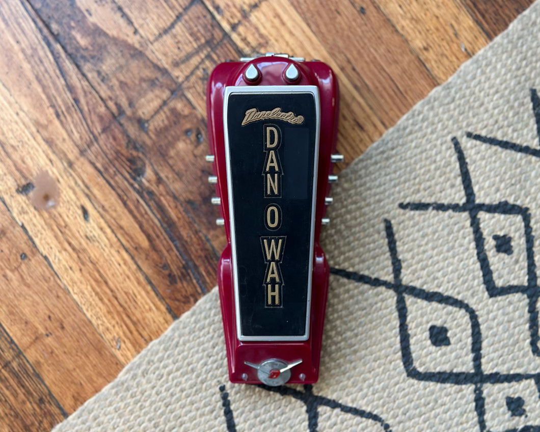 Danelectro Dan-O-Wah – Found Sound