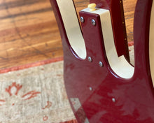 Load image into Gallery viewer, Danelectro &#39;58 Longhorn Bass Reissue 1998-1999

