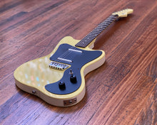 Load image into Gallery viewer, Danelectro &#39;67 Dano
