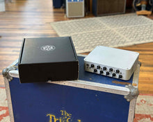 Load image into Gallery viewer, Darkglass Electronics Microtubes 900
