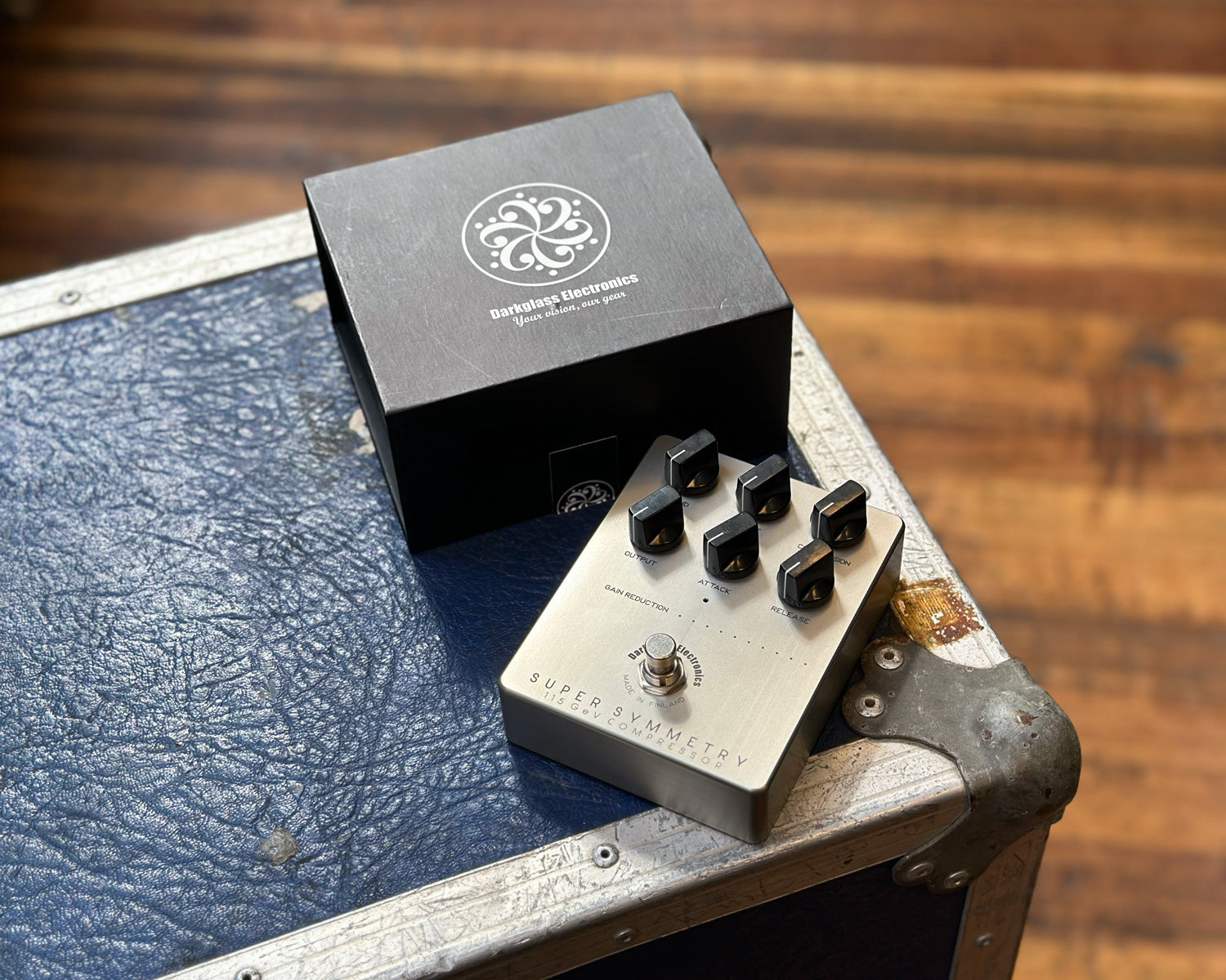 Darkglass Electronics Super Symmetry 115GeV Compressor – Found Sound