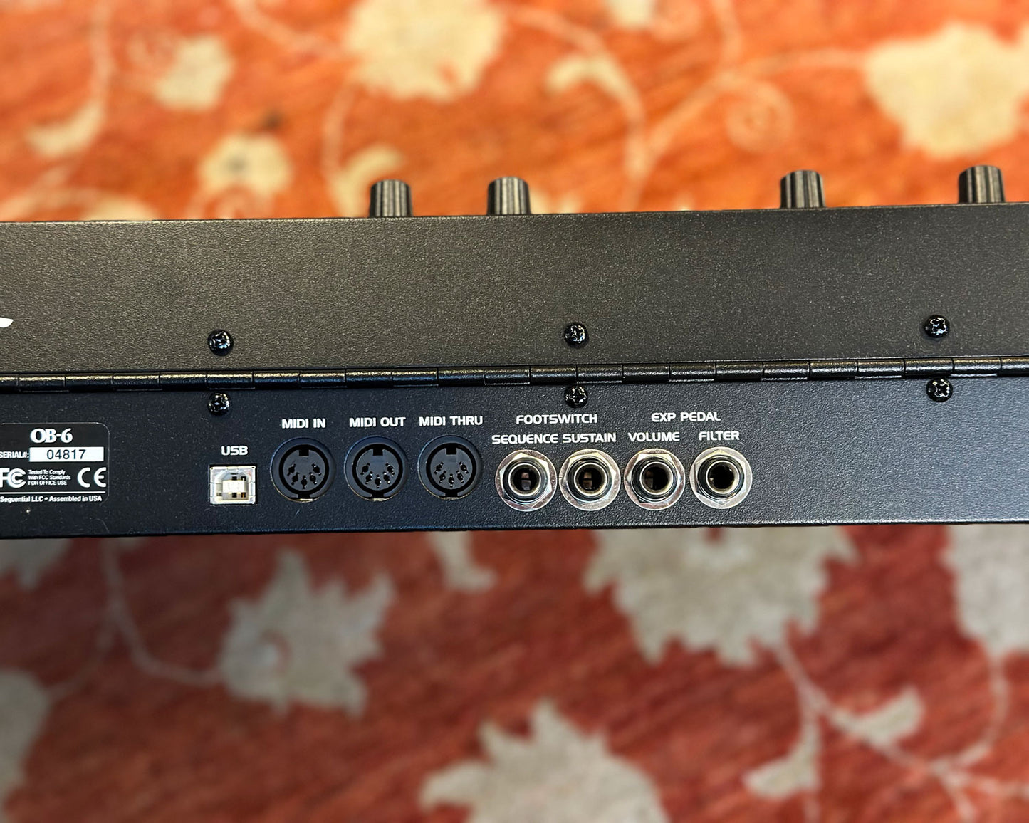 Dave Smith Instruments OB-6 6-Voice Polyphonic Synthesizer