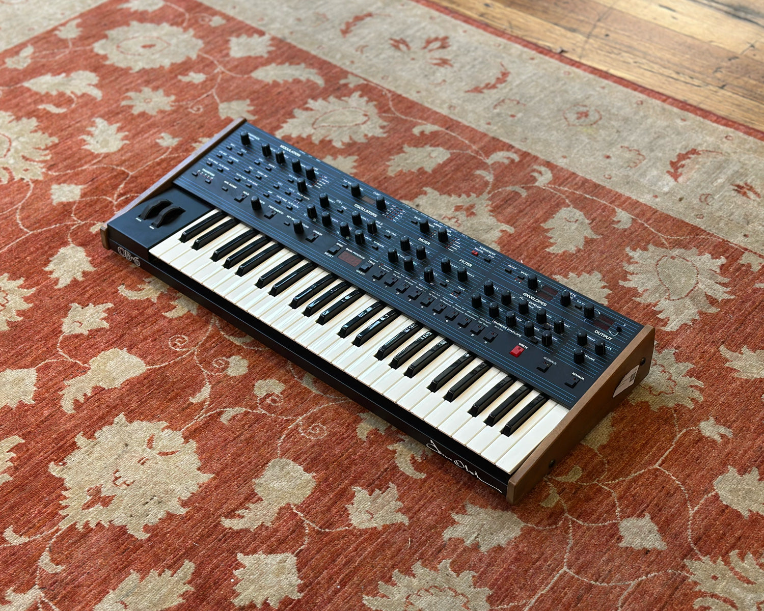 Dave Smith Instruments Oberheim OB-6 Analog Synthesizer – Found Sound