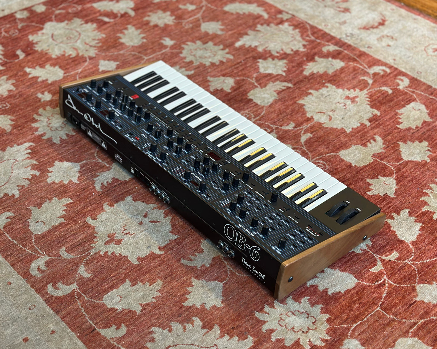 Dave Smith Instruments Oberheim OB-6 Six Voice Analogue Synthesizer