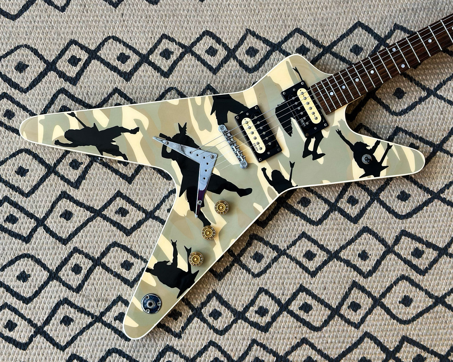 Dean ML Dime-O-Flage Camo Electric w/OHSC – Found Sound