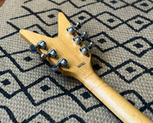Load image into Gallery viewer, Dean ML Dime-O-Flage Camo Electric w/OHSC
