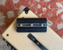 Load image into Gallery viewer, Dean Markley CD-60 2-Channel All-Tube 60-Watt 1x12" Combo Amplifier
