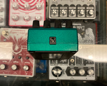 Load image into Gallery viewer, DigiTech X Series Bass Synth Wah Envelope Filter w/ Original Box
