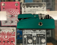 Load image into Gallery viewer, DigiTech X Series Bass Synth Wah Envelope Filter w/ Original Box
