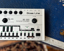 Load image into Gallery viewer, Din Sync RE-303
