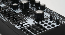 Load image into Gallery viewer, Dreadbox NYX v1 Reissue Analogue Paraphonic Synthesiser
