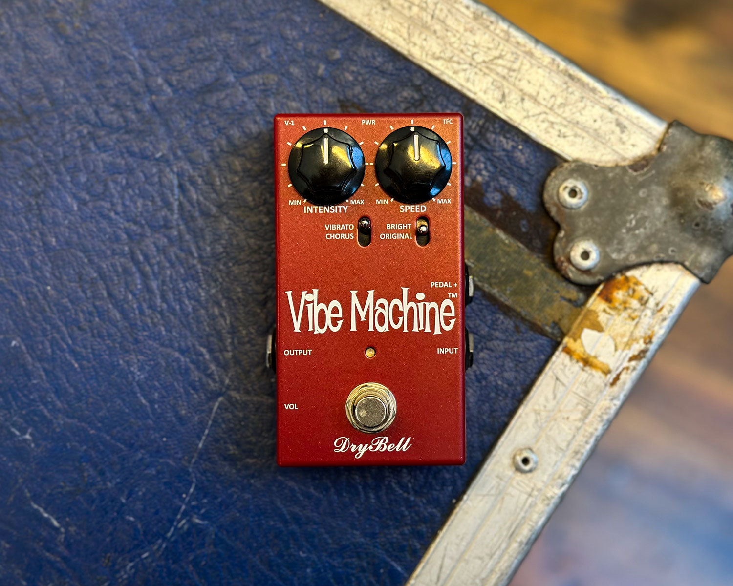 DRY BELL / Vibe Machine V-1　2012年製 Used Dry Bell V1 Vibe Machine Pedal With Box — Truetone Music