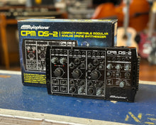 Load image into Gallery viewer, Dübreq Stylophone CPM DS-2 Analogue Drone Synthesizer
