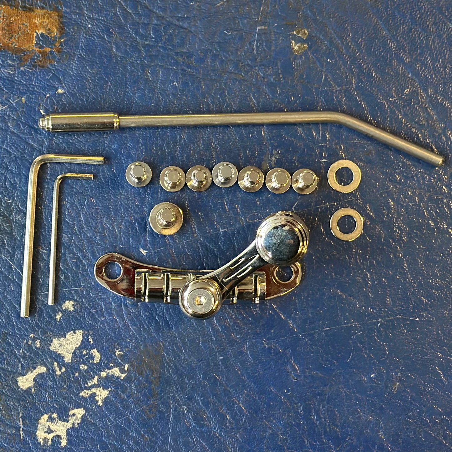 Duesenberg TM85N Gibson Style Tremolo System