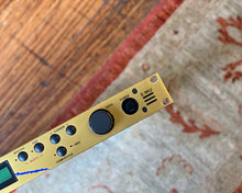 Load image into Gallery viewer, E-MU 9090 Orbit V2 &#39;The Dance Planet&#39; Rackmount 32-Voice Synthesizer Sound Module
