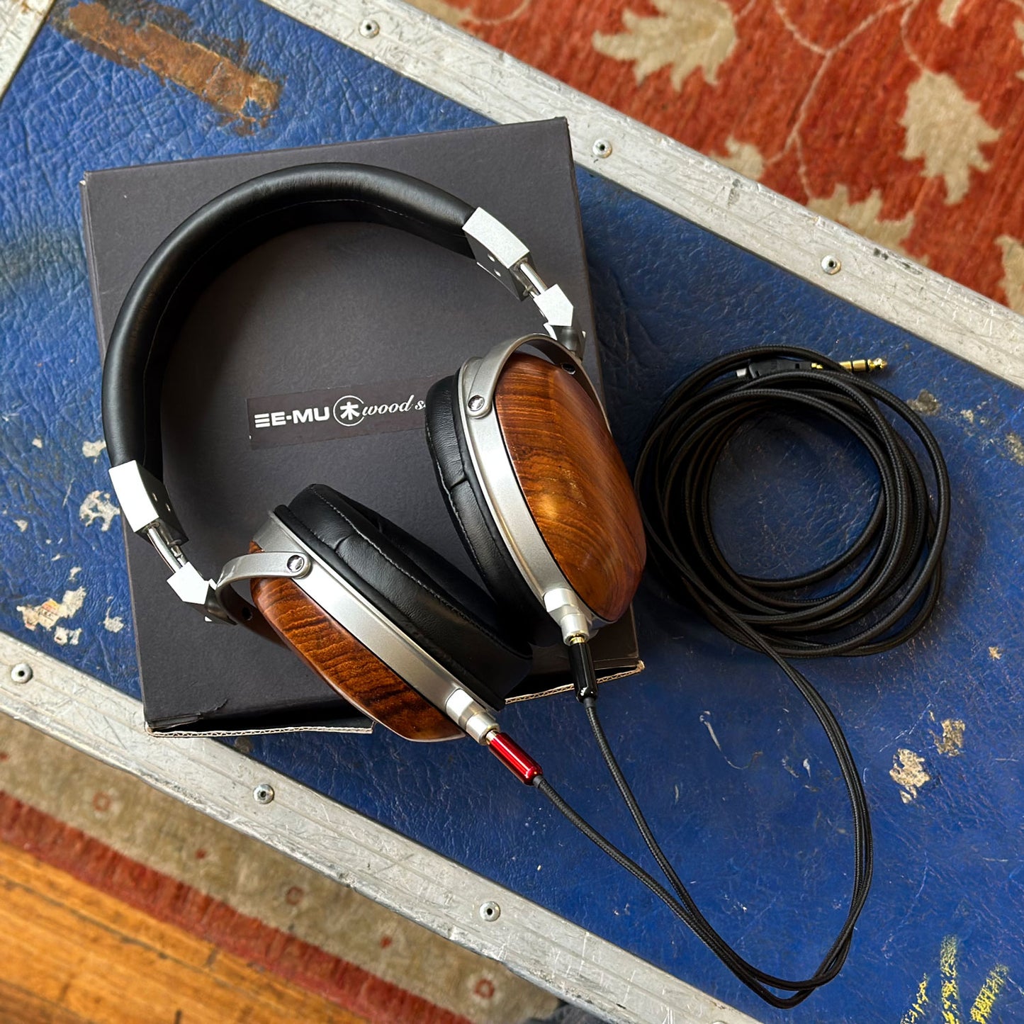 E-MU Teak headphones - Audiophile Reference Headphones