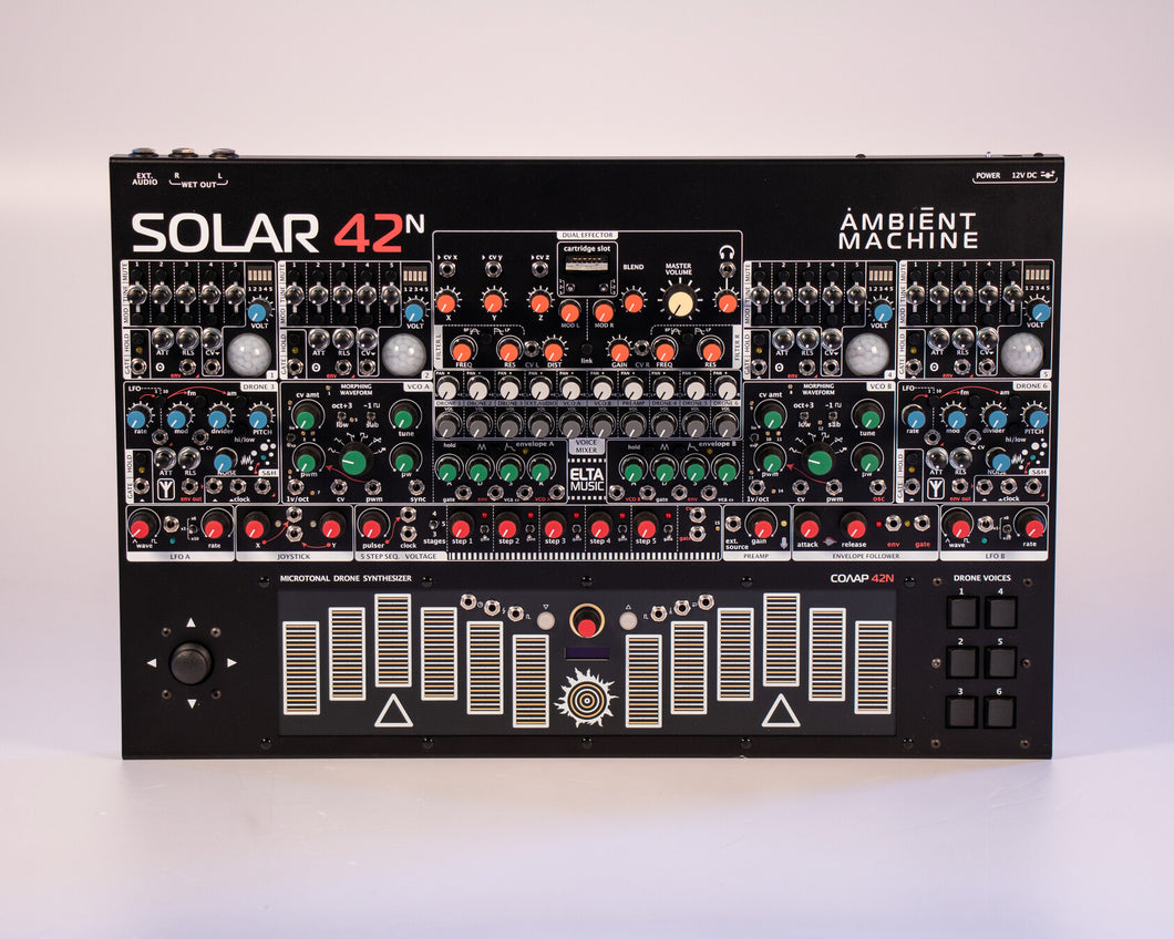 ELTA Music SOLAR 42ⁿ Black Drone Ambient Machine