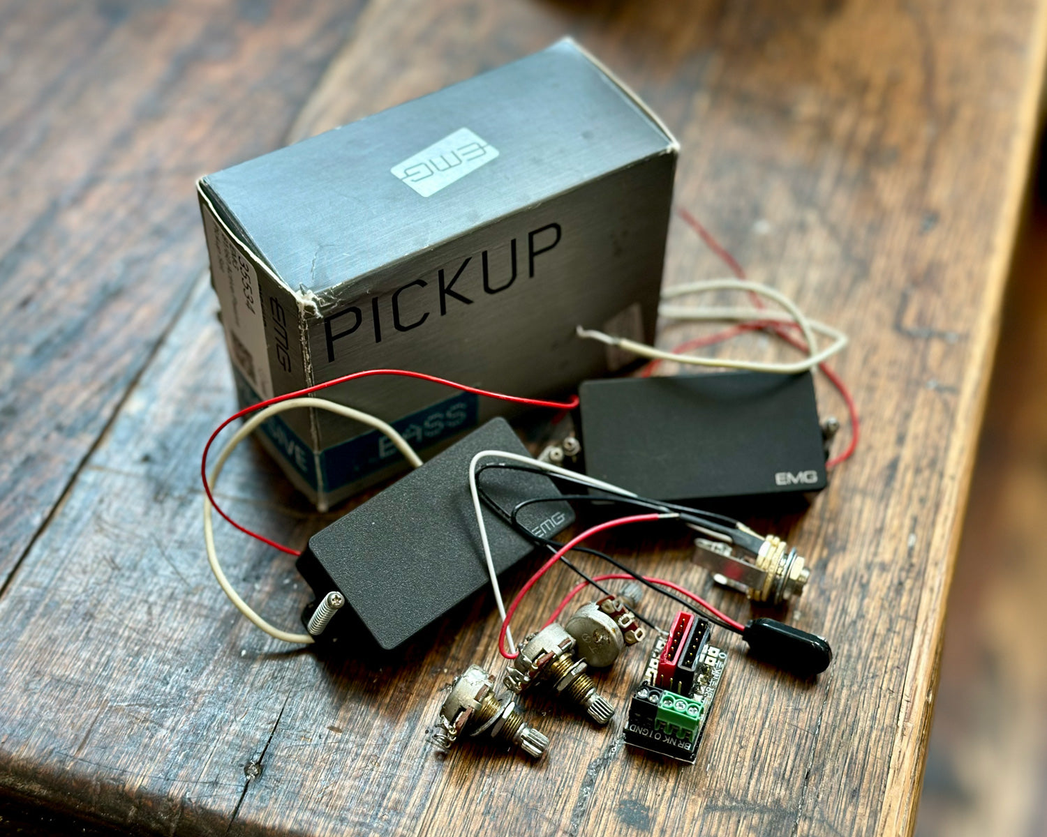 EMG 81 60 ピックアップ EMG Pickups / 81 / Electric Guitar Pickups, Bass Guitar