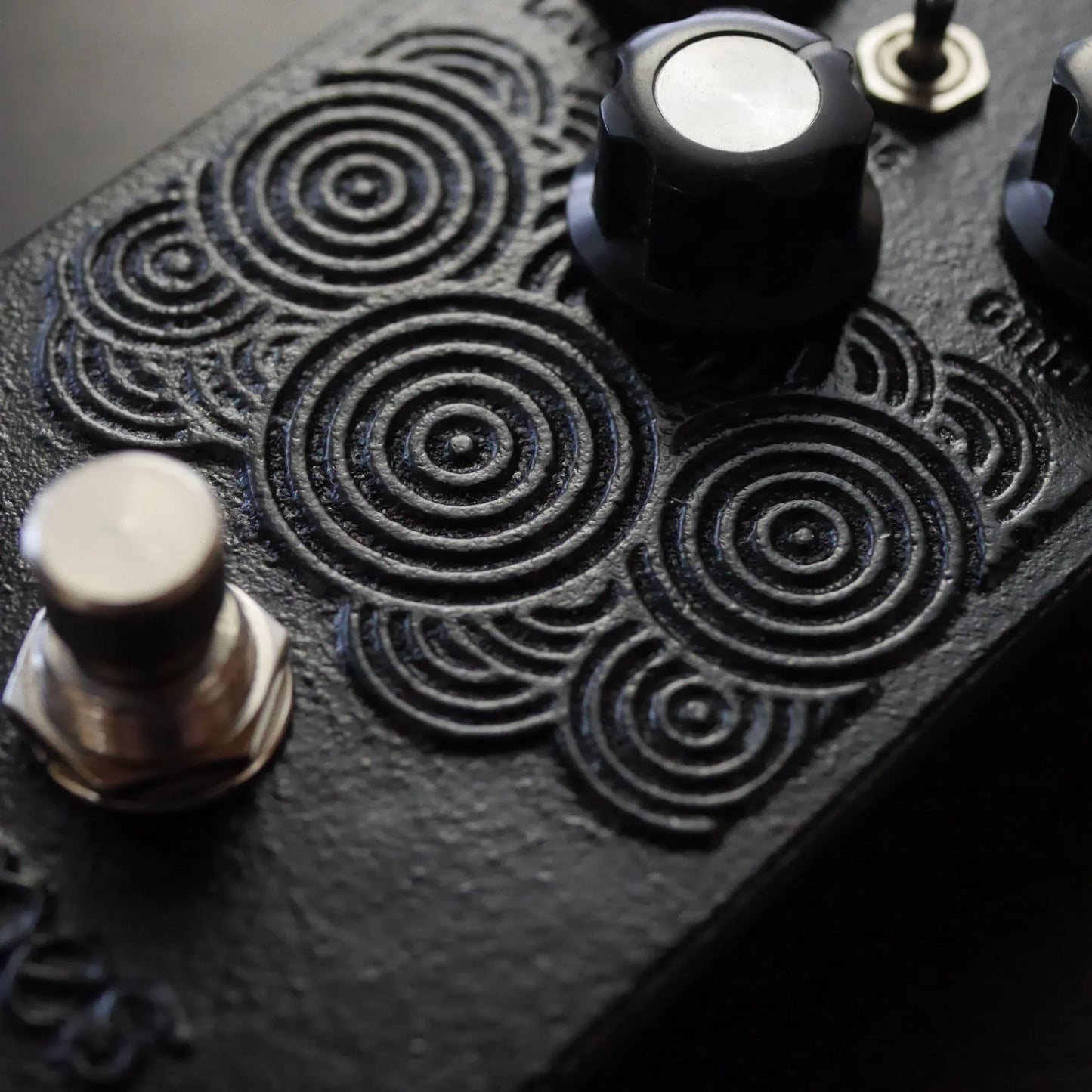 EarthQuaker Devices Plumes - KGR Cast Iron - Limited Edition