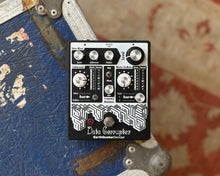 Load image into Gallery viewer, EarthQuaker Devices Data Corrupter
