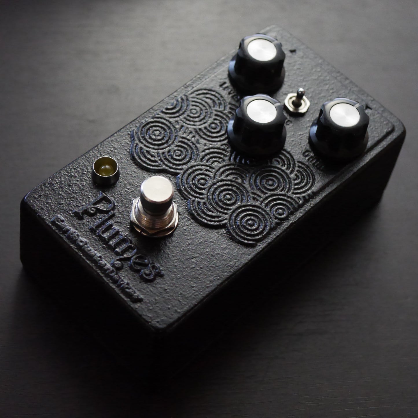 EarthQuaker Devices Plumes - KGR Cast Iron - Limited Edition