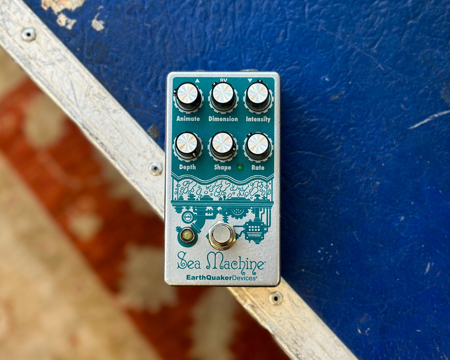 EarthQuaker Devices Sea Machine v2