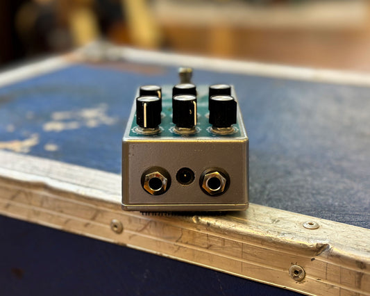 EarthQuaker Devices Sea Machine v2