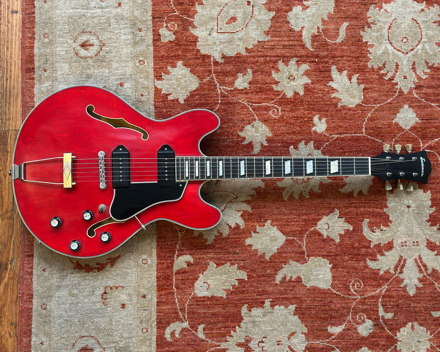 Eastman T64/TV-T Archtop w/ OHSC - Cherry
