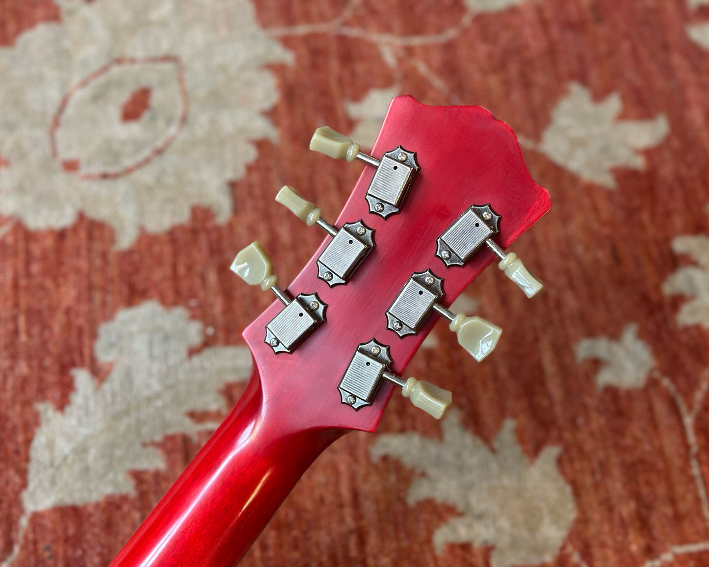 Eastman T64/TV-T Archtop w/ OHSC - Cherry