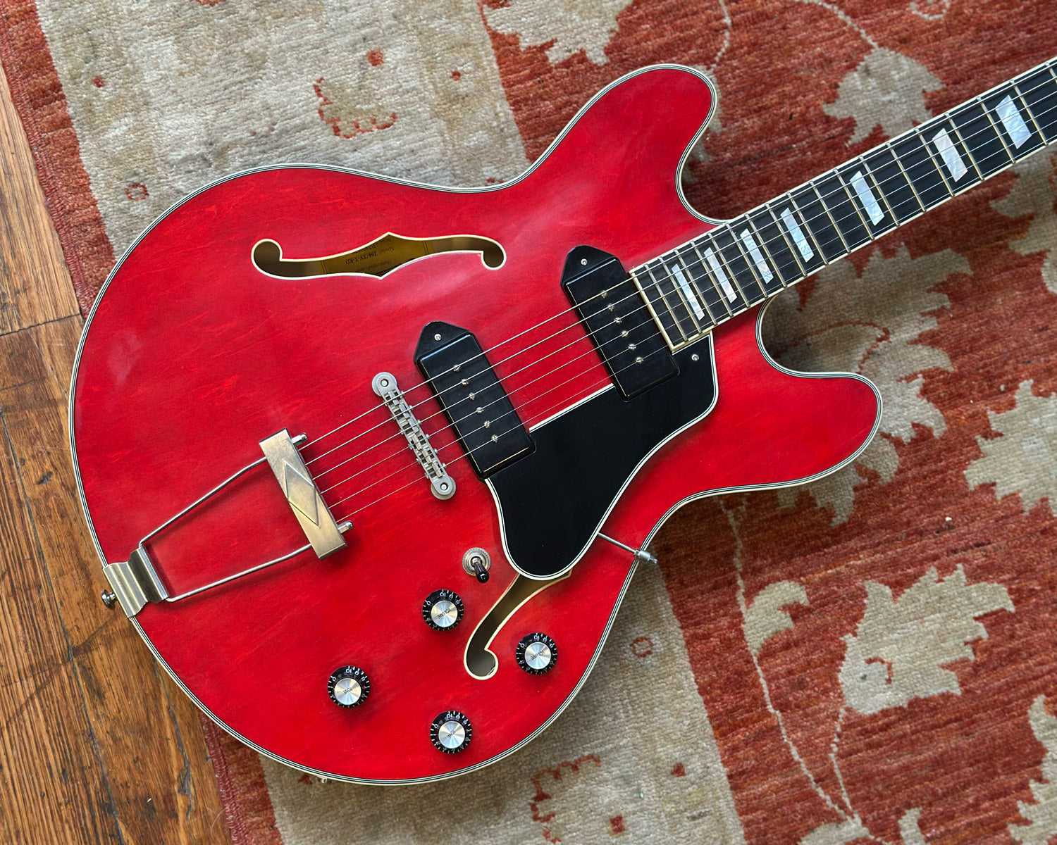 Eastman T64/TV-T Archtop w/ OHSC - Cherry – Found Sound