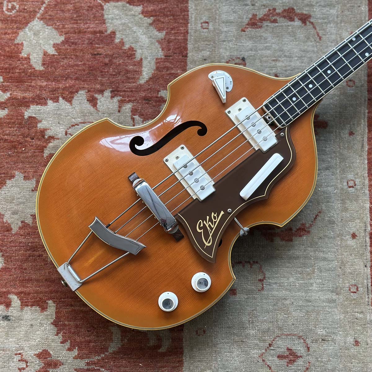 1966 Eko 995 Violin Bass
