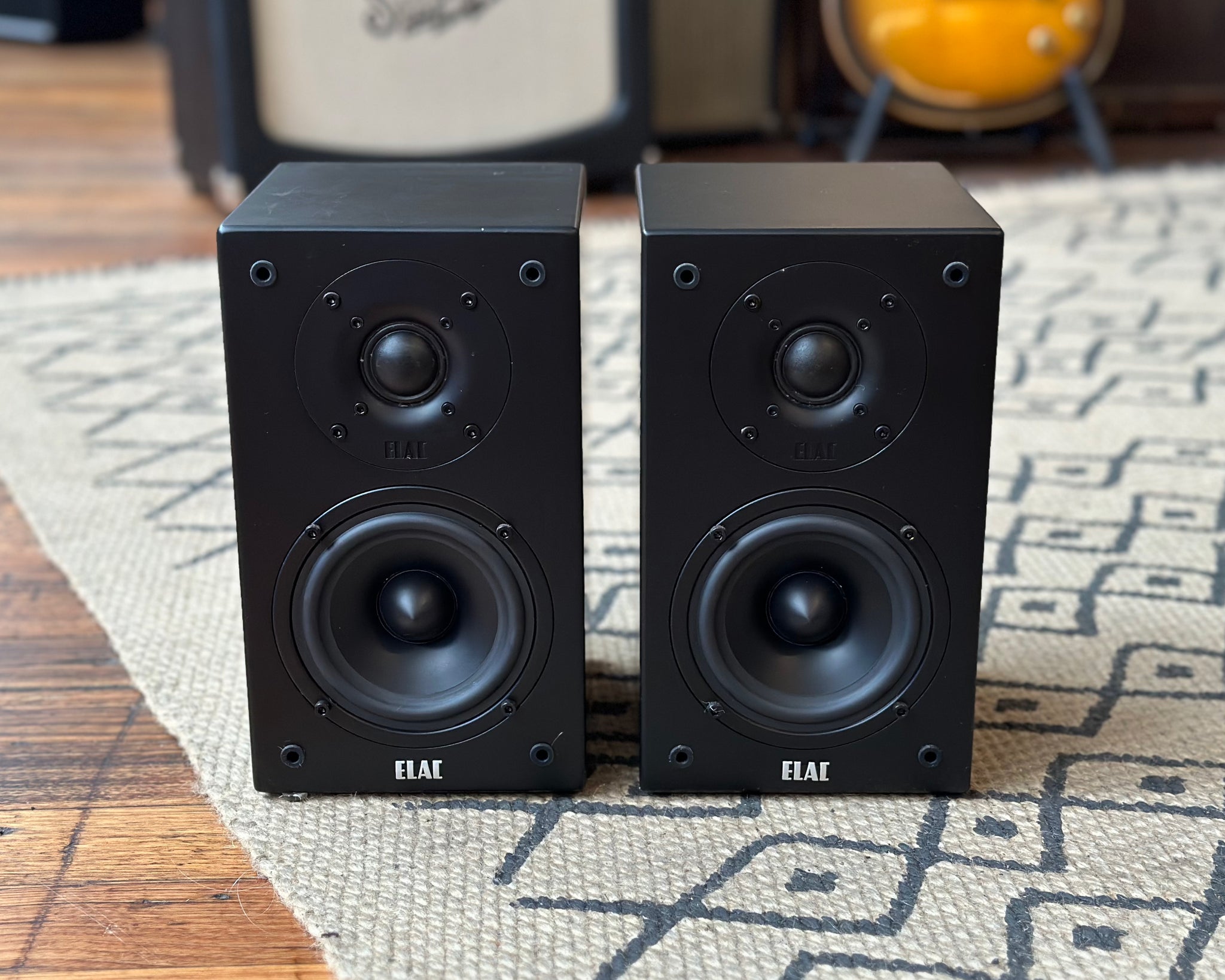 Elac BS72 2 Way Bookshelf Speakers – Found Sound