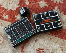 Load image into Gallery viewer, Electro Harmonix 16 Second Digital Delay w/ Digital Foot Controller
