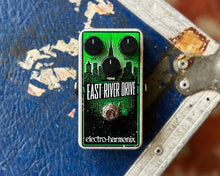 Load image into Gallery viewer, Electro Harmonix East River Drive
