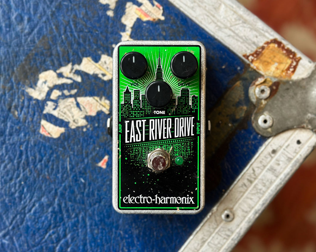 Electro Harmonix East River Drive