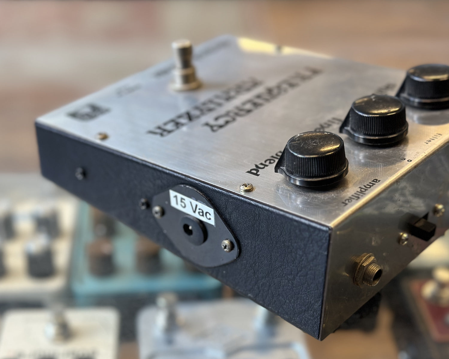 Frequency Analyzer Ring Modulator | FREQUENCY | Electro-Harmonix