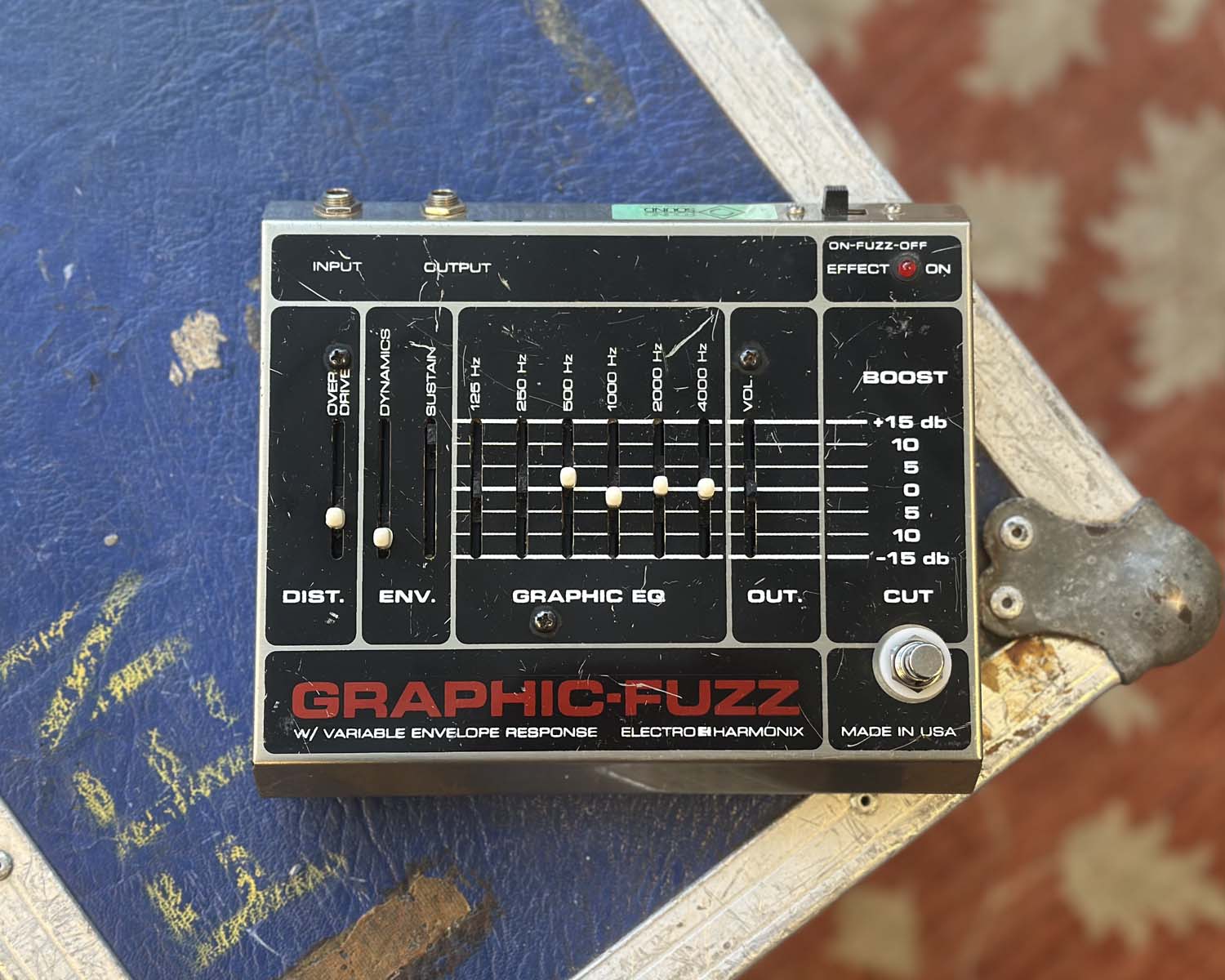 ギター Electro-Harmonics Graphic Fuzz Electro-Harmonix Graphic Fuzz XO - What To Know & Where To