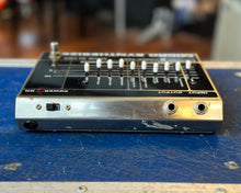 Load image into Gallery viewer, Electro Harmonix Micro Synthesizer Analogue Guitar Pedal
