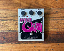 Load image into Gallery viewer, Electro Harmonix Mini Q-Tron
