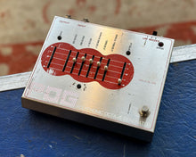Load image into Gallery viewer, Electro Harmonix POG Polyphonic Octave Generator
