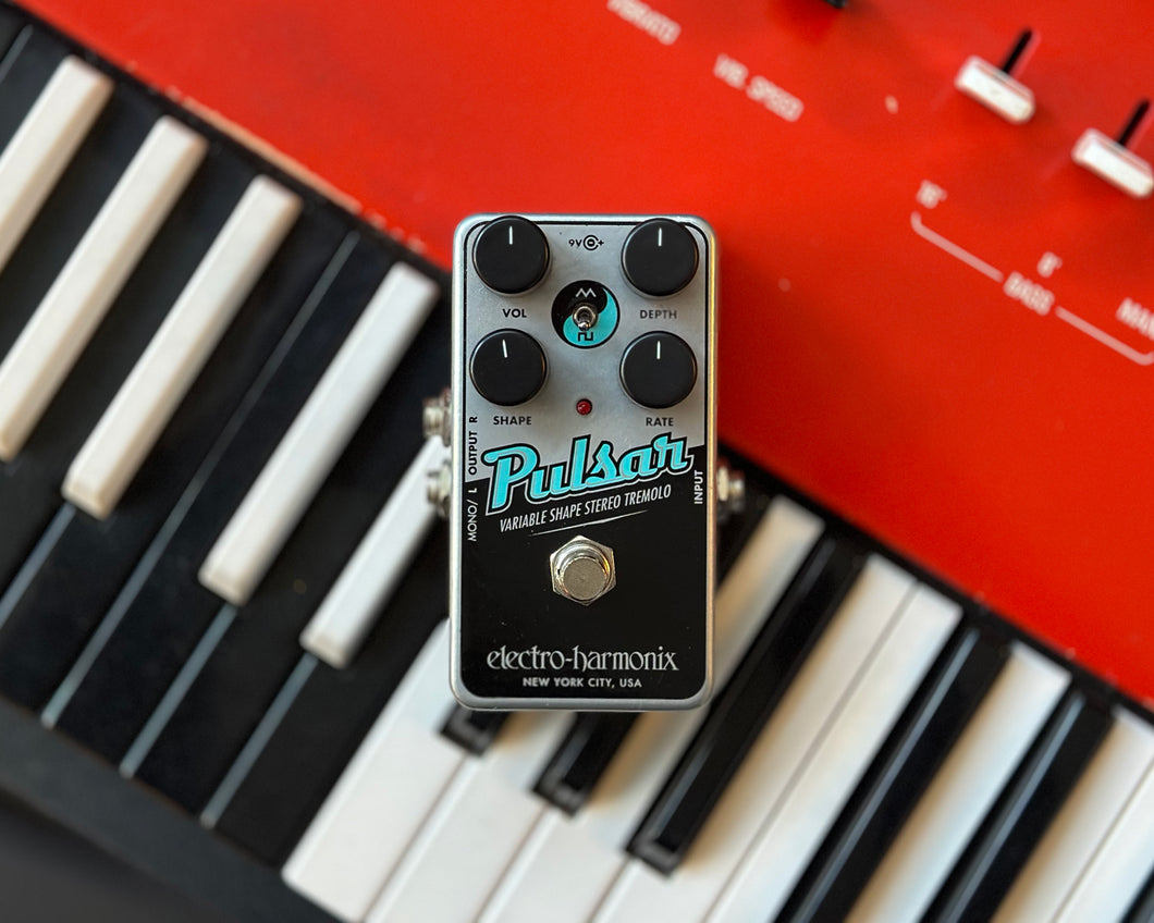 Electro Harmonix Pulsar Nano Variable Shape Stereo Tremolo