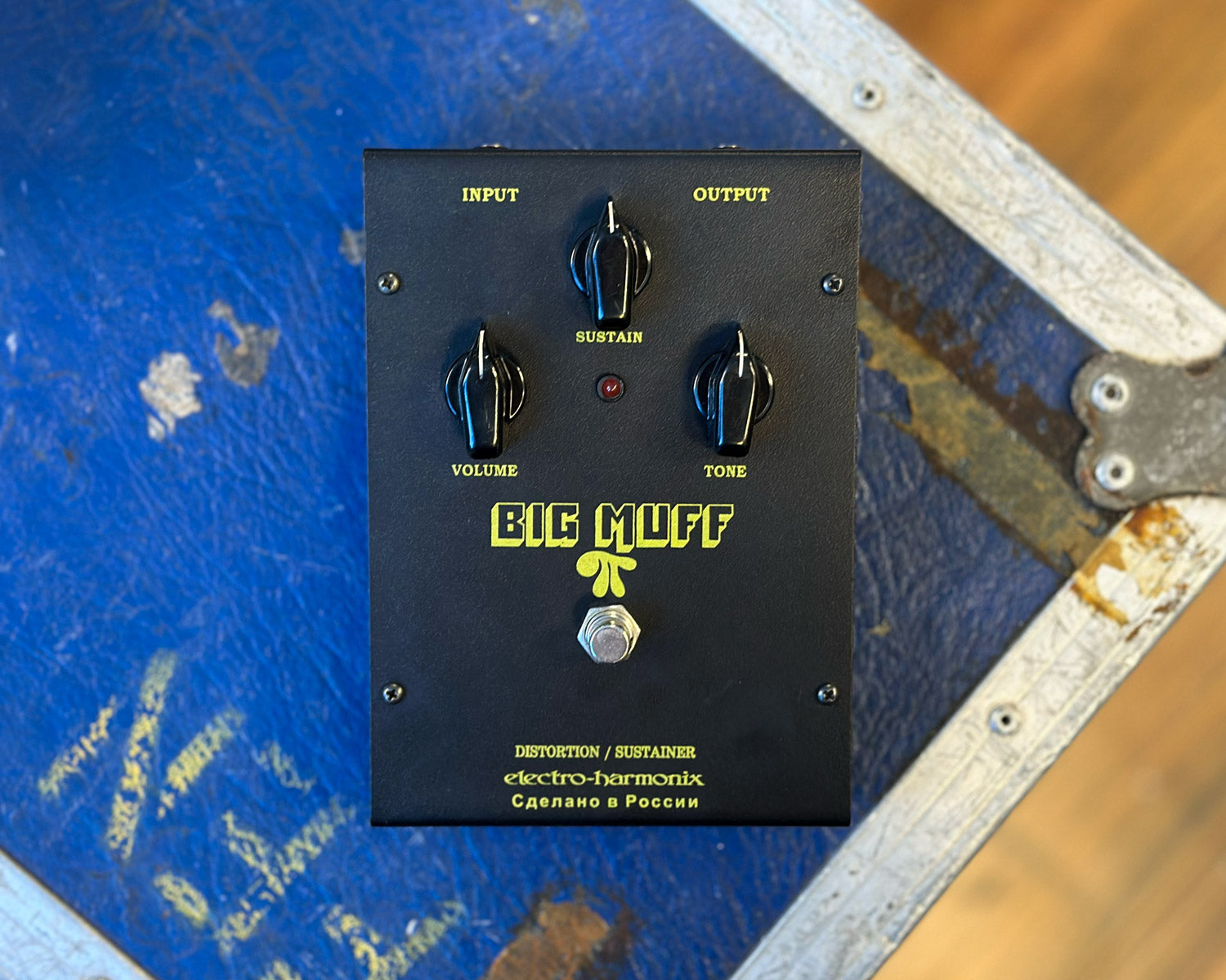 Electro Harmonix Big Muff Pi Black Russian V8 – Found Sound