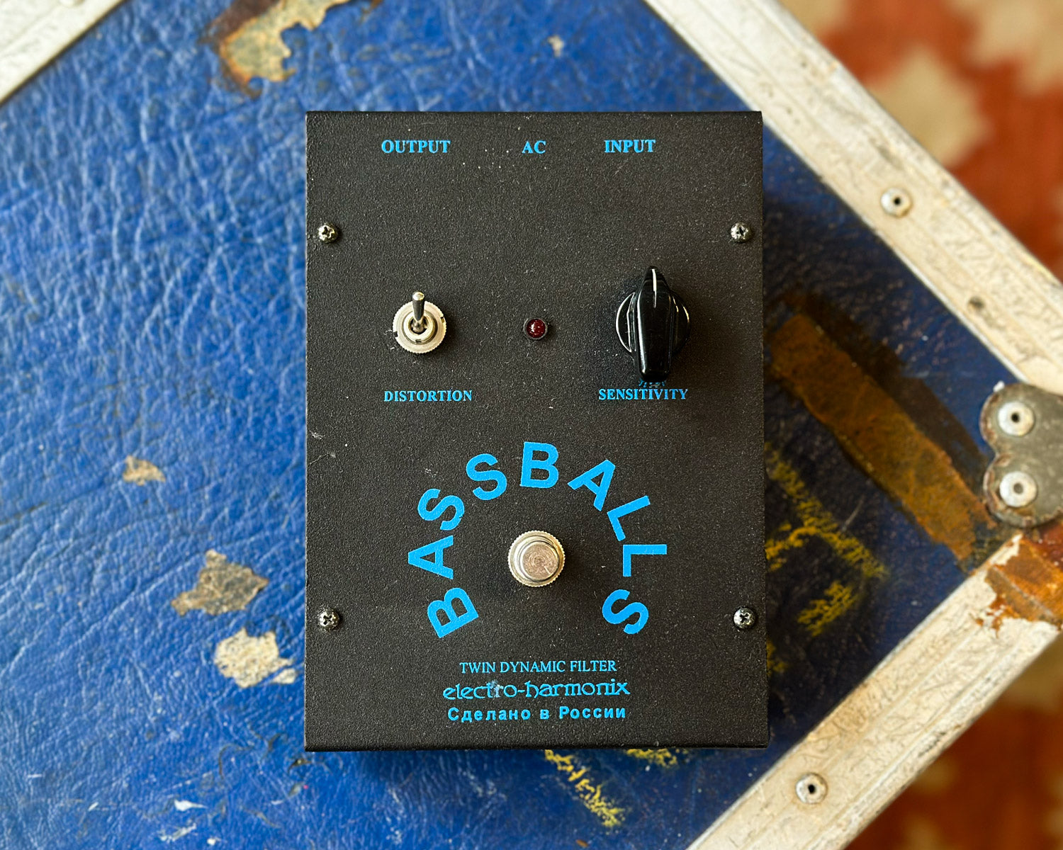 Electro Harmonix/Sovtek Bassballs – Found Sound