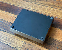 Load image into Gallery viewer, Electro Harmonix Stereo Memory Man Echo/Chorus Pedal
