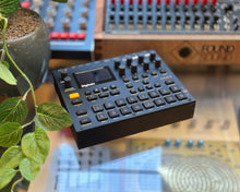 Load image into Gallery viewer, Elektron Digitakt
